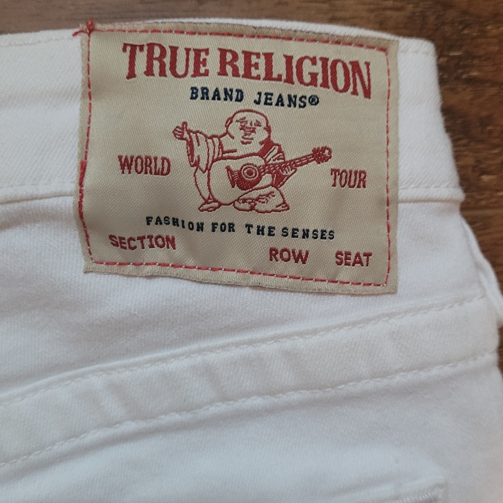True Religion Riley Shorts - Picture 10 of 13